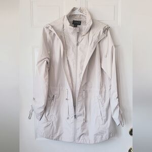 Jones New York packable rain jacket (L)